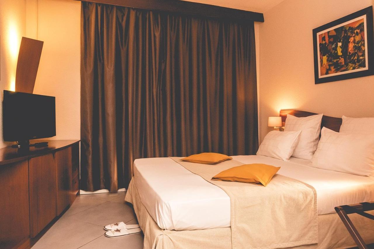 Hotel Des Roches Куру Экстерьер фото